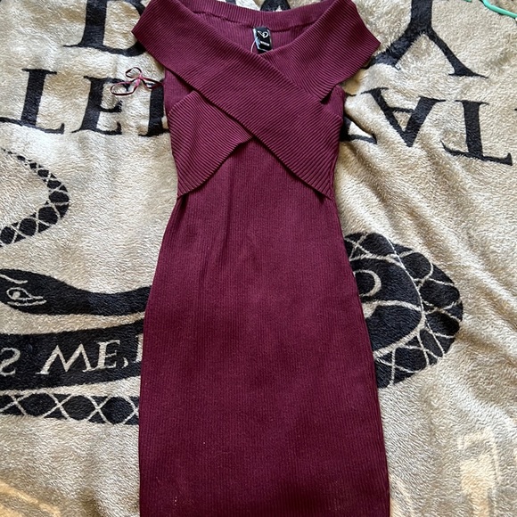 Windsor Dresses & Skirts - Windsor sweater body con dress